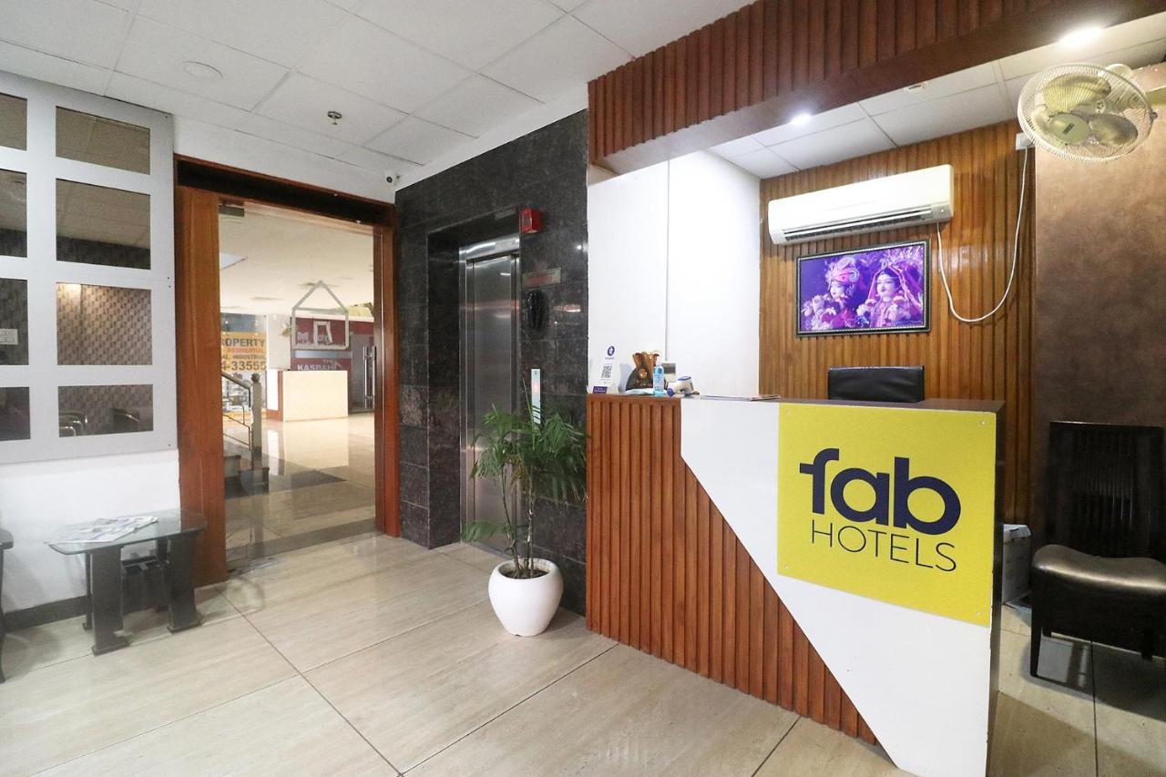Fabhotel Mid Town Grand Panchkula Bagian luar foto