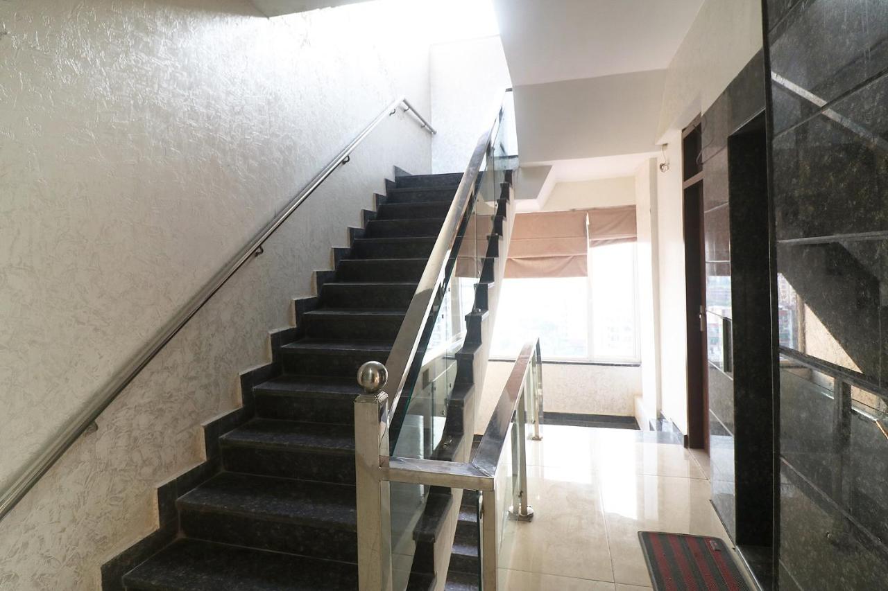 Fabhotel Mid Town Grand Panchkula Bagian luar foto