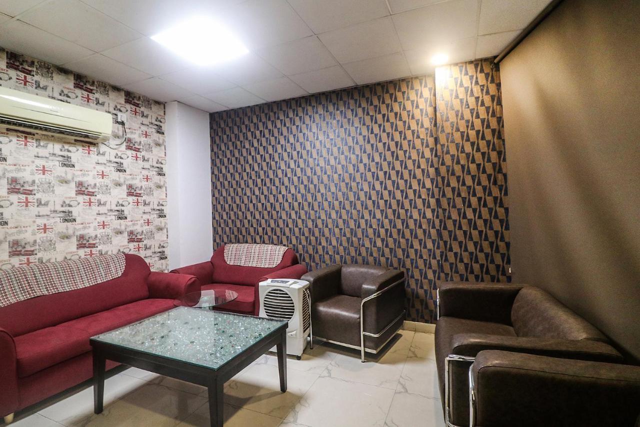 Fabhotel Mid Town Grand Panchkula Bagian luar foto